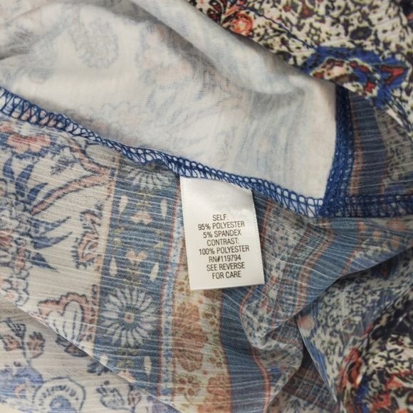 Croft & Barrow Women's Blouse, Floral Multi-colored, 1X - Picture 10 of 12